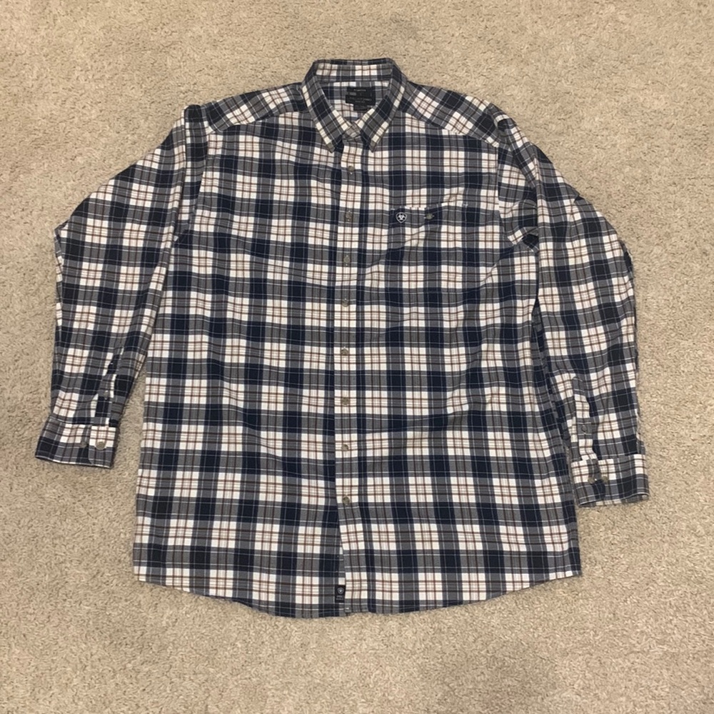 Ariat Pro Series XXL Tall with Stretch Long Sleeve Button Down Shirt.